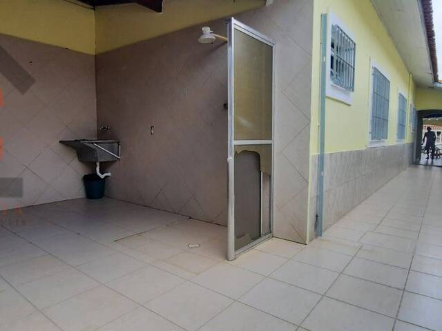 #64 - Casa para Venda em Praia Grande - SP