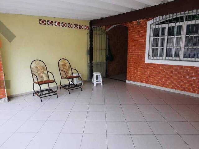 #64 - Casa para Venda em Praia Grande - SP