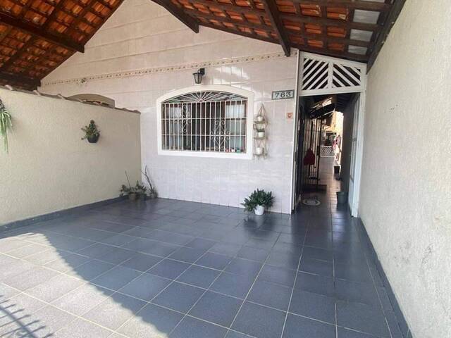 #448 - Casa para Venda em Praia Grande - SP - 1